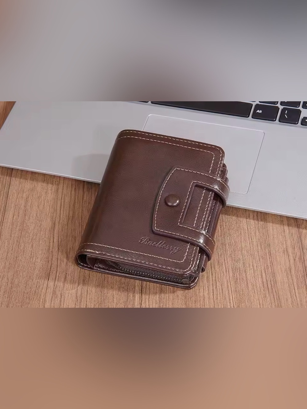 Brown Leather Men's Wallet with Snap Closure